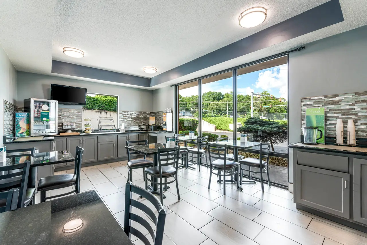 Comfortable Breakfast Comfortable Breakfast